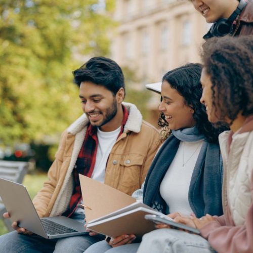 Communication et éthique : quels sont les nouveaux enjeux pour les étudiants ? 