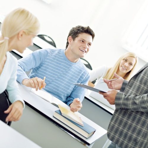 Etudiant en communication : Dois-je tout attendre des enseignants ?