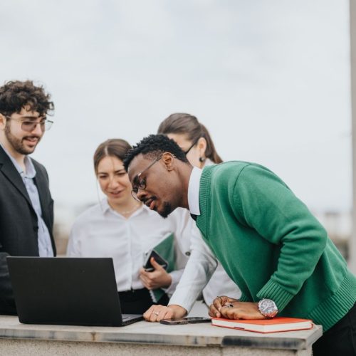 Formation continue en communication d’entreprise : un levier pour booster votre carrière