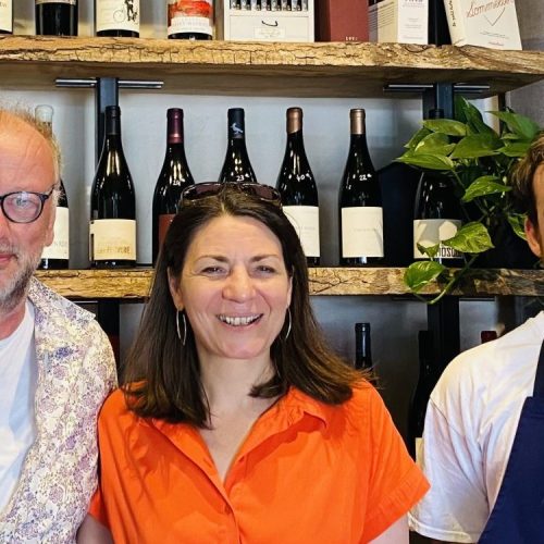 Du mardi soir
au dimanche midi, Franck Médoux, Caroline Naquet et le chef Martin Soufflet, vous attendent au restaurant La Coupe d'Or, 17 avenue Aristide Briand à Vichy.