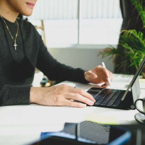 Comment bien gérer son e-réputation en tant que professionnel de la communication ?